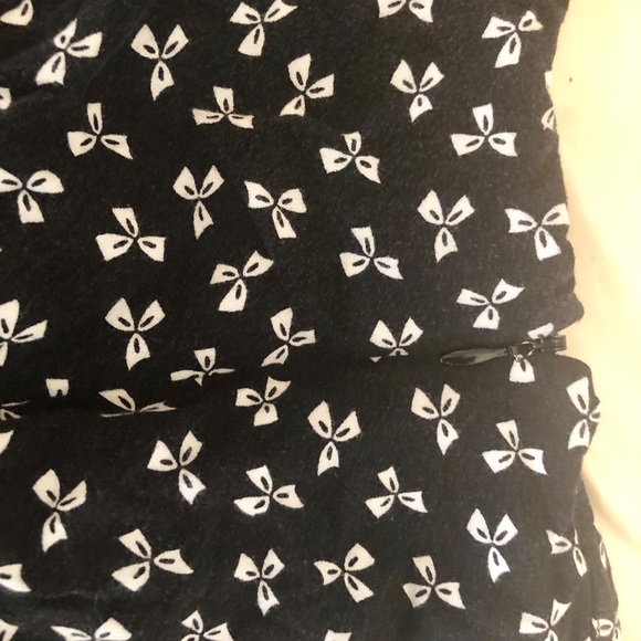 PacSun Ruffled Shorts - Picture 3 of 3